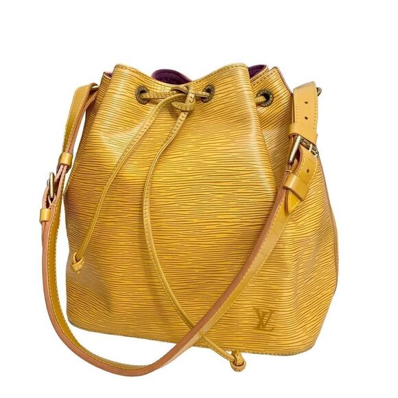 LOUIS VUITTON Epi Leather Petit Noe Bucket Bag 💼 - Picture 3 of 17